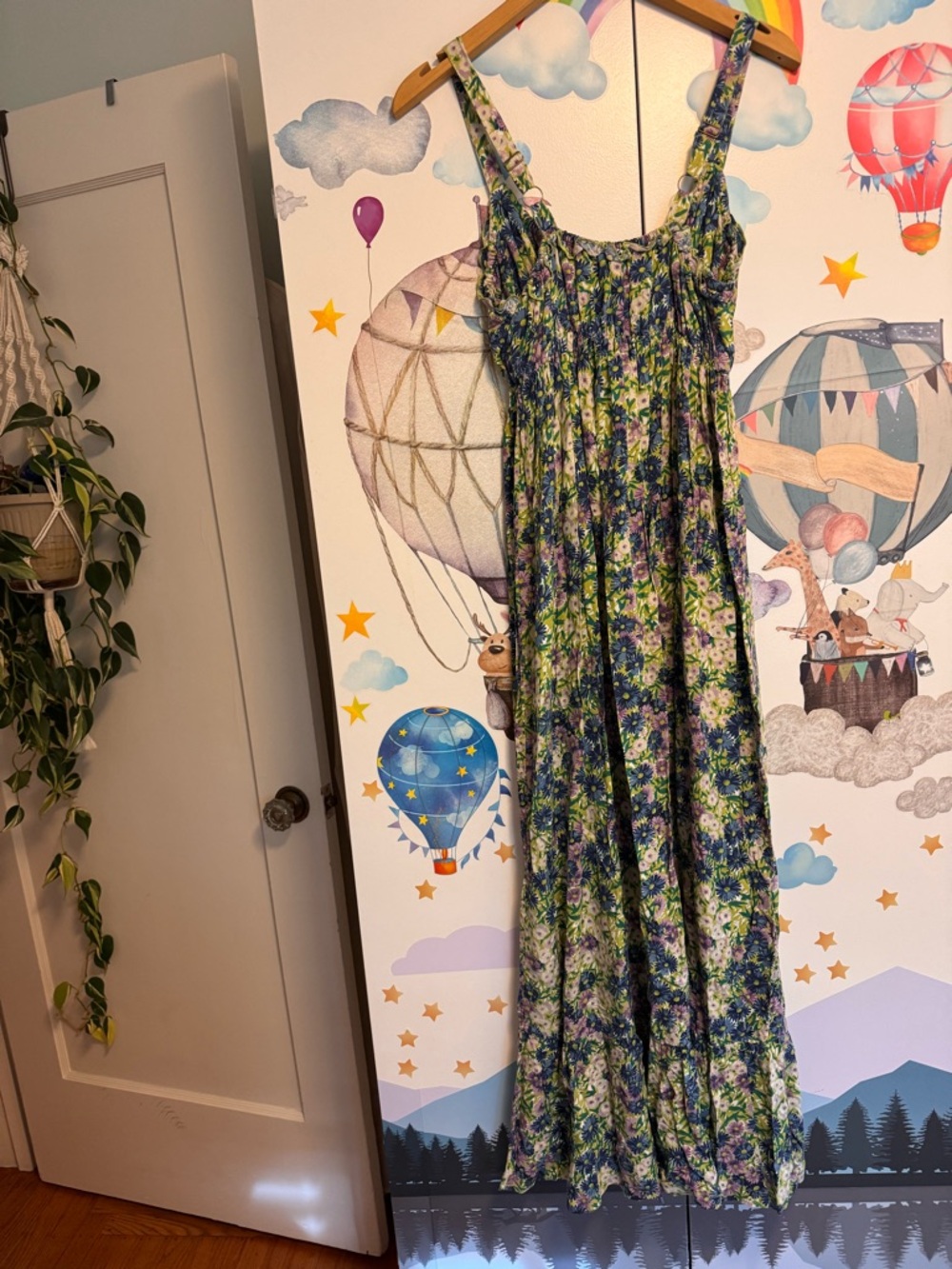 Natural life floral maxi dress worn once! Medium